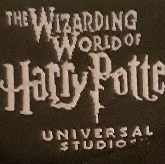 Harry Potter Hogwarts School Crest Black Long Sleeve Pullover size S - Picture 5 of 6